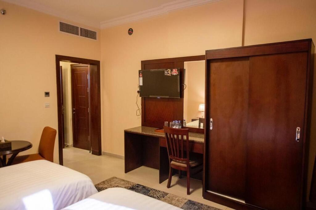 Al Ayniah Hotel Medyna Zewnętrze zdjęcie